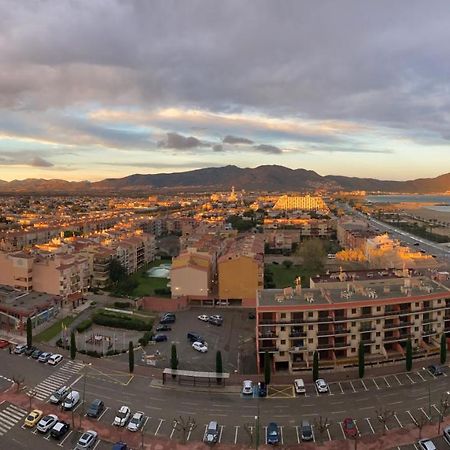 Bay View Empuriabrava Apartment Exterior photo