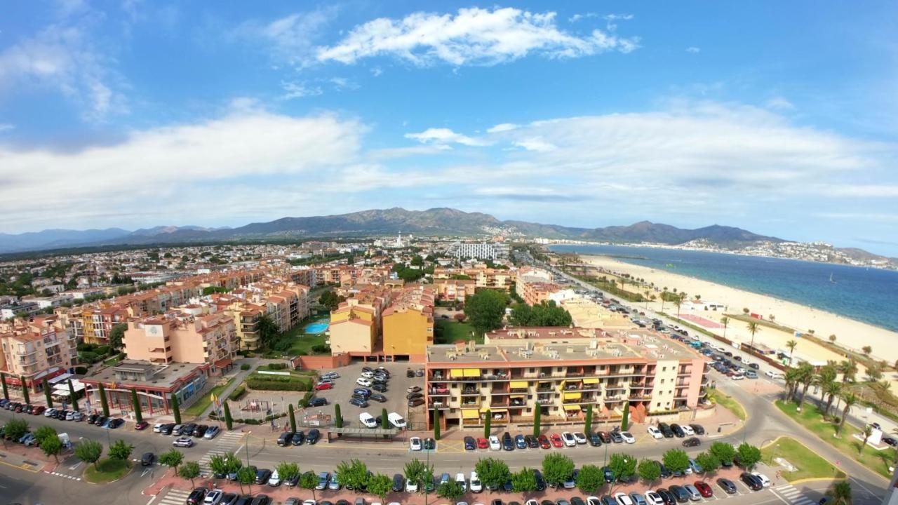 Bay View Empuriabrava Apartment Exterior photo